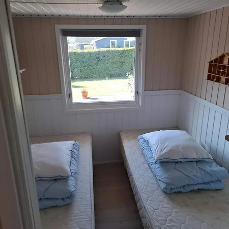 V Karrebaeksminde