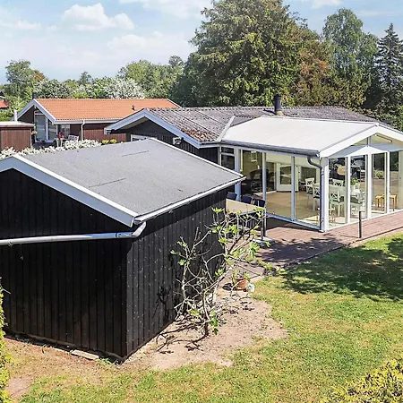 6 Person In Karrebæksminde